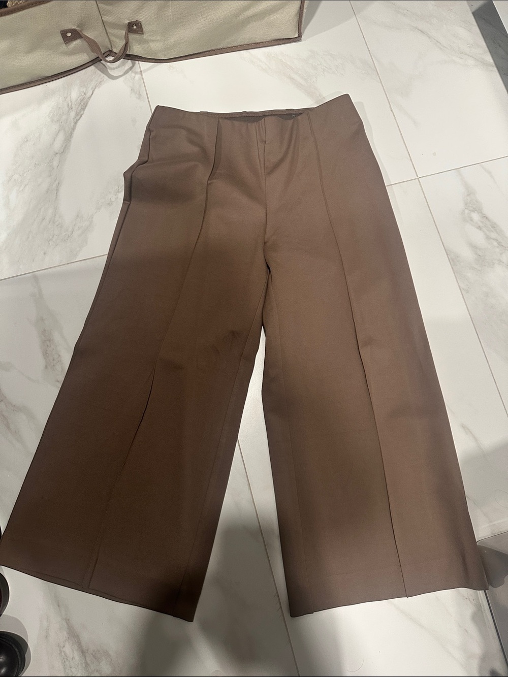 Classic Chicos Straight-Leg women ankle Pants in Brown